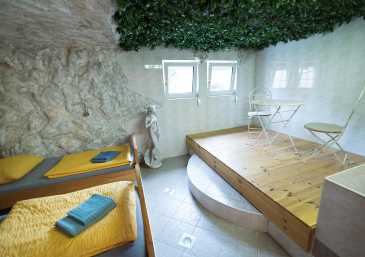 Klub Zlata Ribica Hotel Jesenice Bagian luar foto